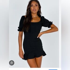 Princess Polly Size 6 (I think it’s UK6 US2)precious thing black mini dress.